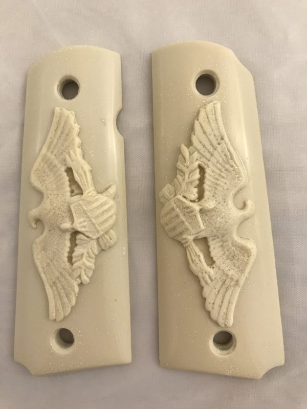 GOVERNMENT - FULL SIZE 1911 HANDGUN GRIP-AMERICAN EAGLE
