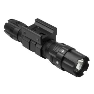 VISM NCSTAR PRO-SERIES GREEN LED HUNTER FLASHLIGHT WITH STROBE & MOUNT 250 LUMEN